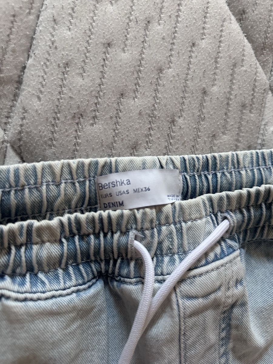 Bershka Jeans: Pantalon Bershka Denim taille 36   – Neuf avec emballage d'origine à Onex par ale_5fgb 2