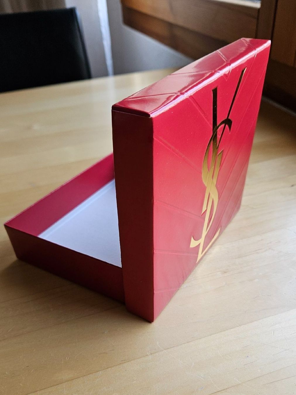 Tutte le decorazioni: Yves Saint Laurent YSL Box pink – Nuovo (secondo la descrizione) da Schaan venduto da car_wrv2 1