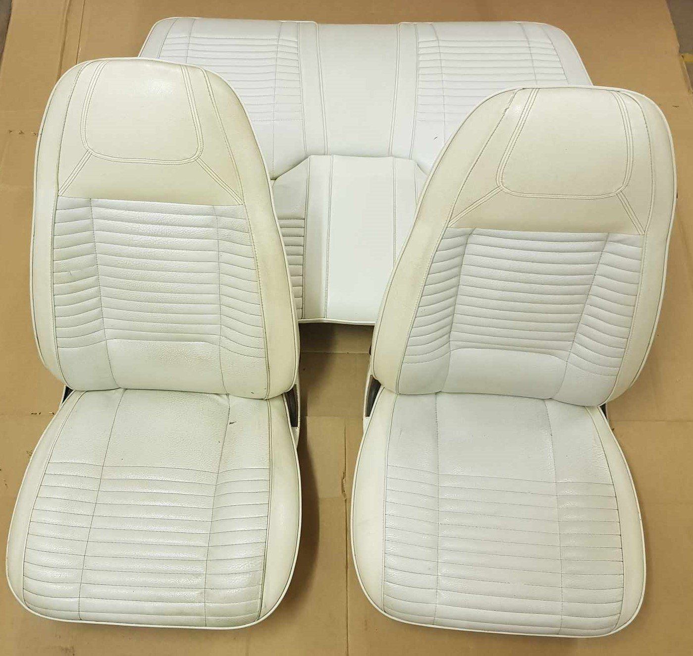 Dodge Tutti pezzi di ricambio auto: Dodge Challenger Interieur – Usato da Niedergösgen venduto da usc_8qc6 2