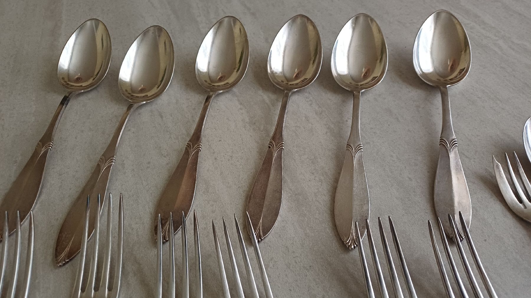 Bestecksets: 17 Teiliges Silberbesteck  – Gebraucht aus Flawil von Pinkmalibu 4