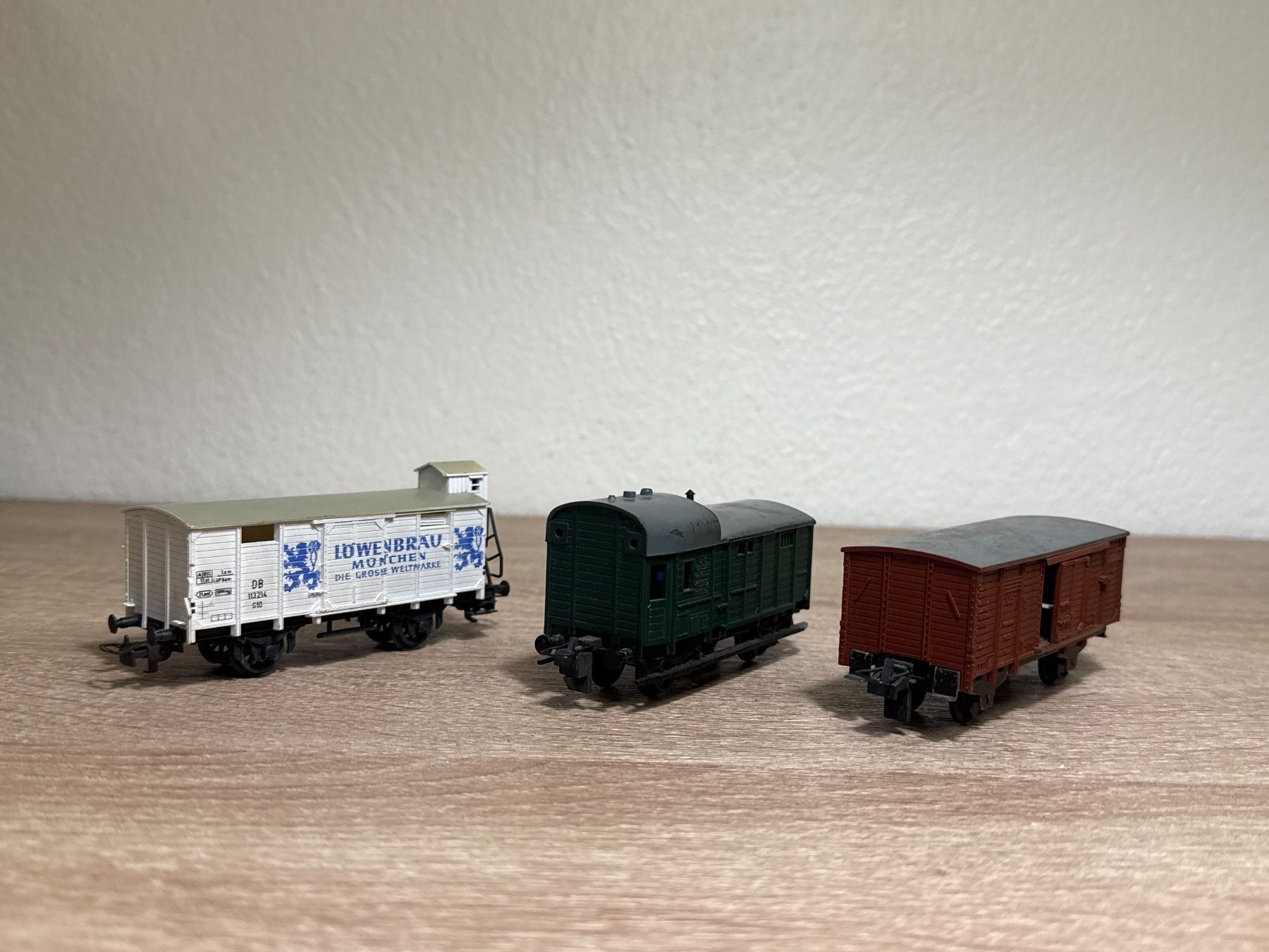 Lima Modellini di ferrovie: Lima 3x Güterwagen (112) – Usato da St-Aubin-Sauges venduto da Lo_Go 1