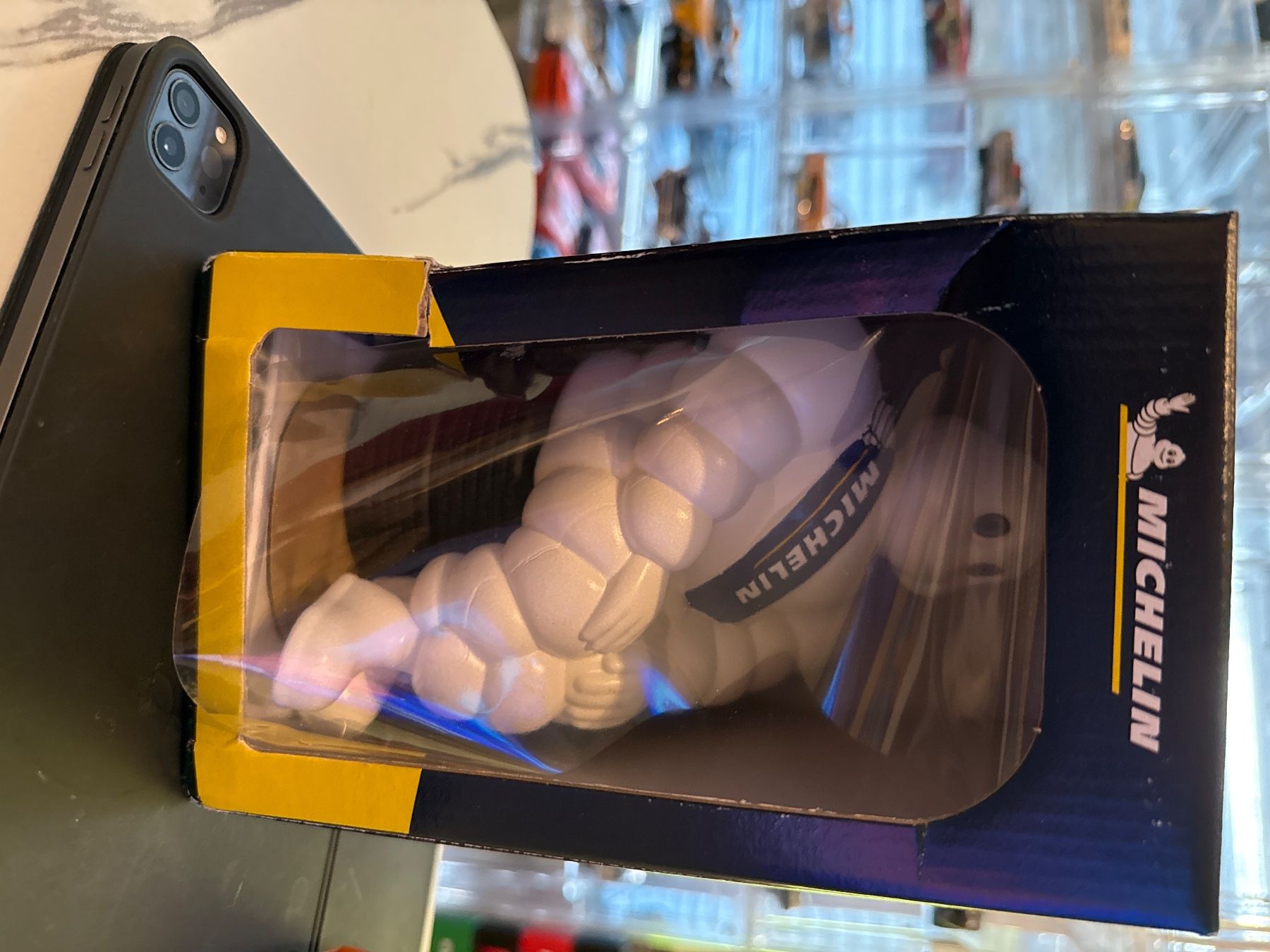 Michelin Statuette: Michelin Männchen Figur neu in OVP – Nuovo e nell'imballaggio originale da Basel venduto da Zomeg 9