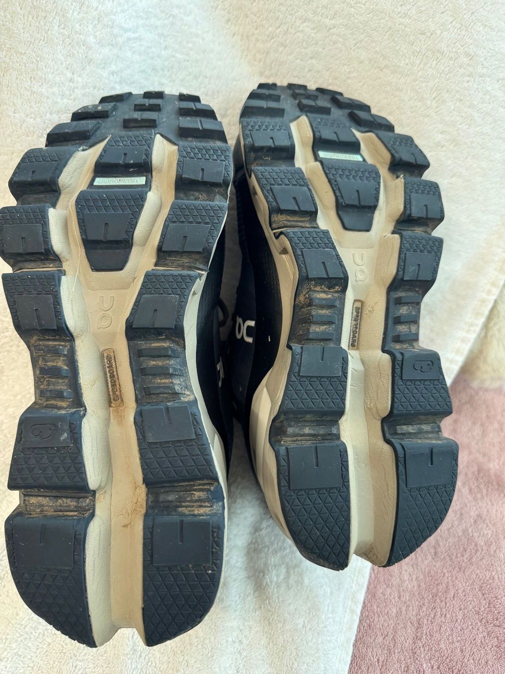 On Scarpe da donna: On Cloud Treckig-Schuhe / Wanderschuh Grösse 38.5 – Nuovo (secondo la descrizione) da Zäziwil venduto da blackpearl 3