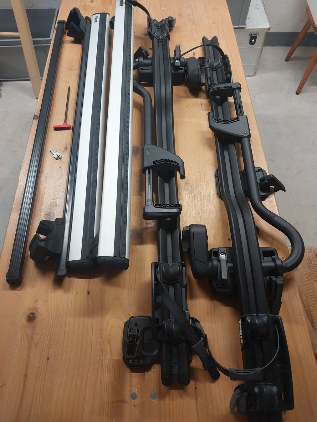 Thule Portapacchi: Thule Velo Dachträger Set – Usato da Winterthur venduto da Strubzilla 1