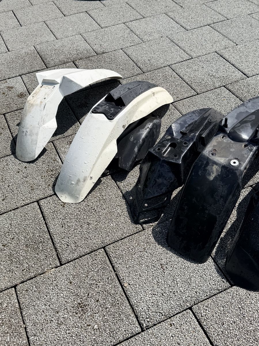 Tutti i ricambio per moto: Motorrad Plastik Setz ab1.- – Usato da Steffisburg venduto da Pascalino77 1
