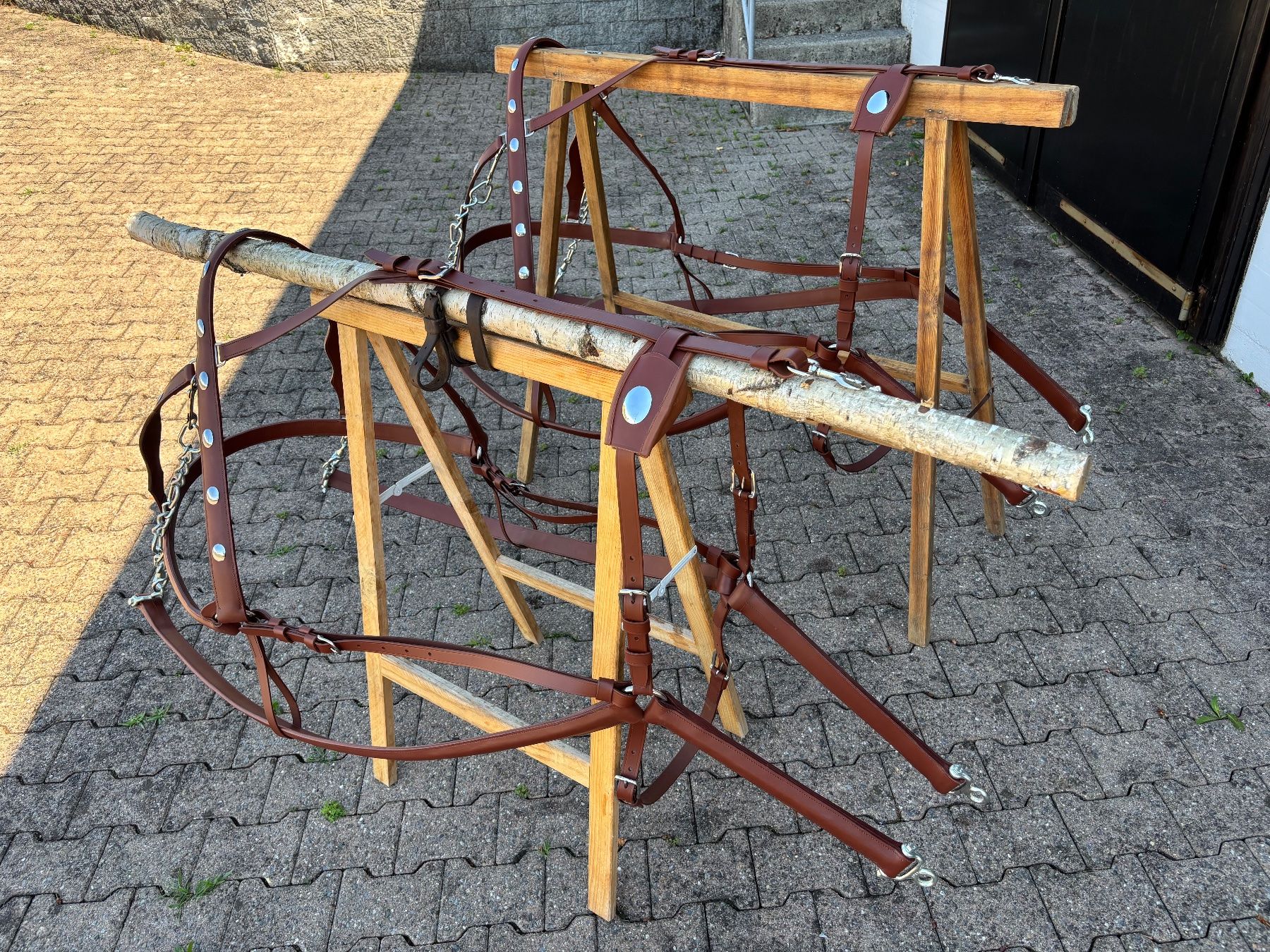 Calèches: 2 schöne braune Bündnergeschirre – D'occasion à Feldbach par Fea1 6