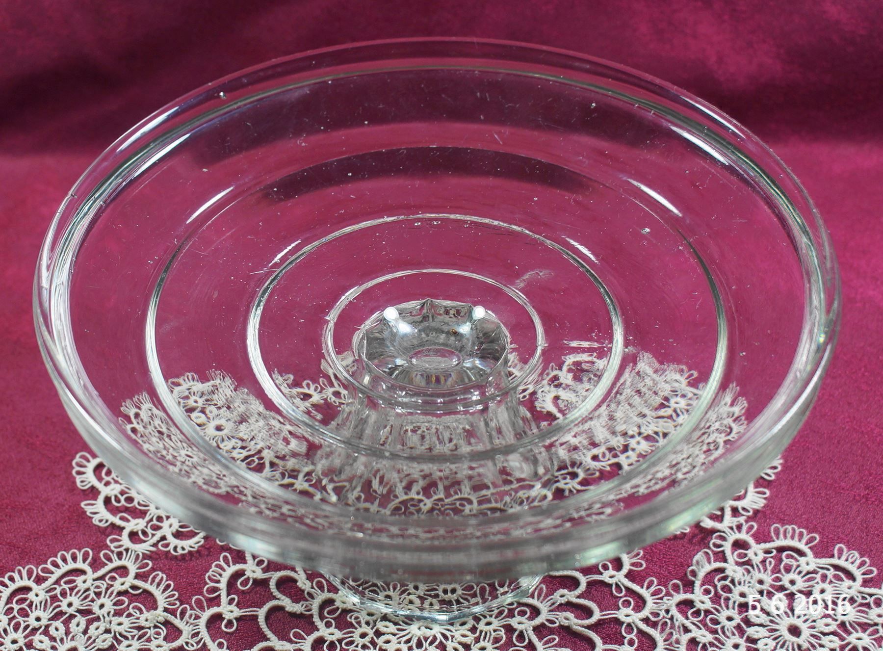 Piatti di portata: Glas Platte auf Fuss – Usato da Basel venduto da The_Onliners 1