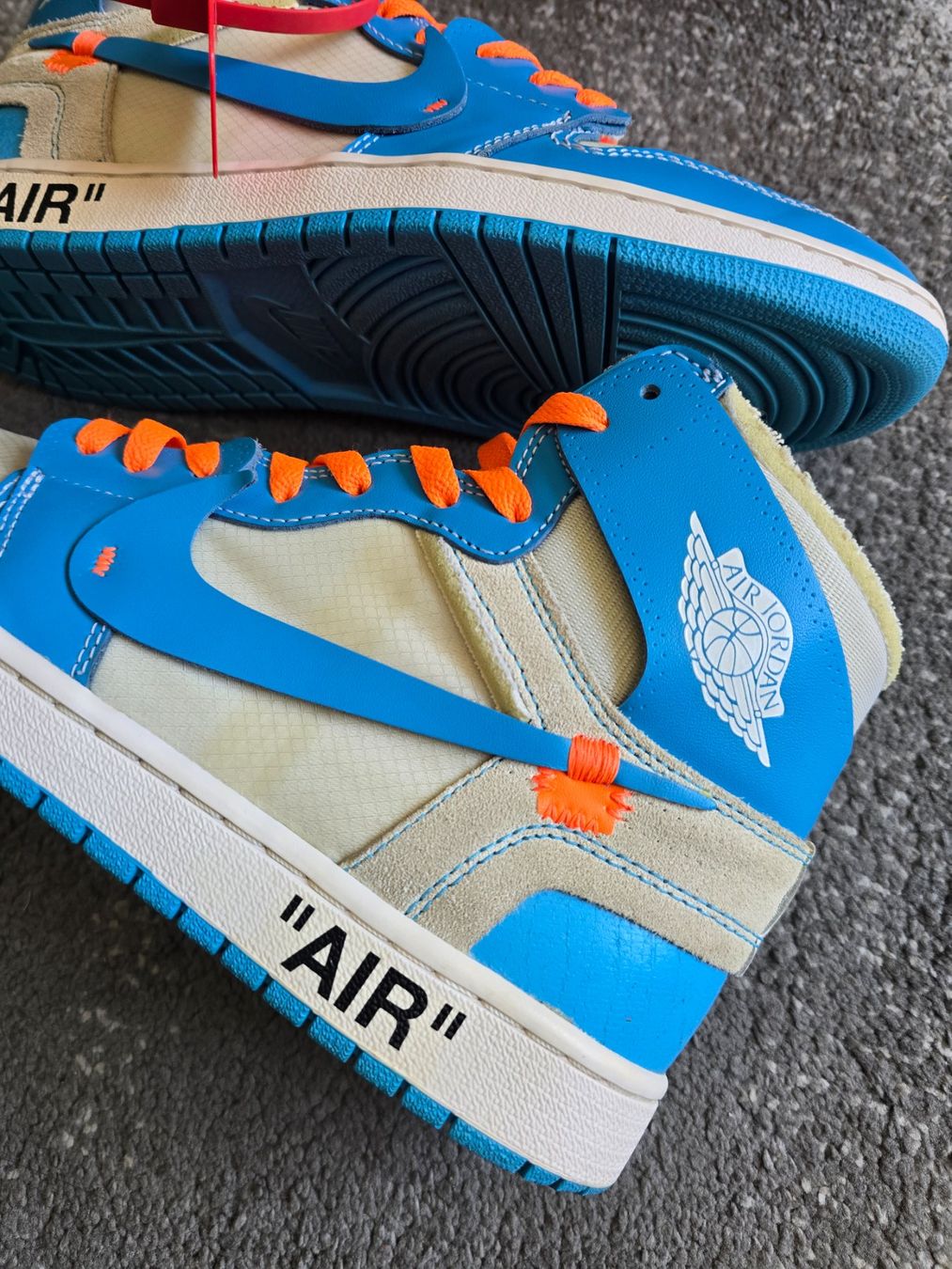 Scarpe da uomo: Jordan 1 High off white UNC – Usato da Bôle venduto da A_Kickstory 4