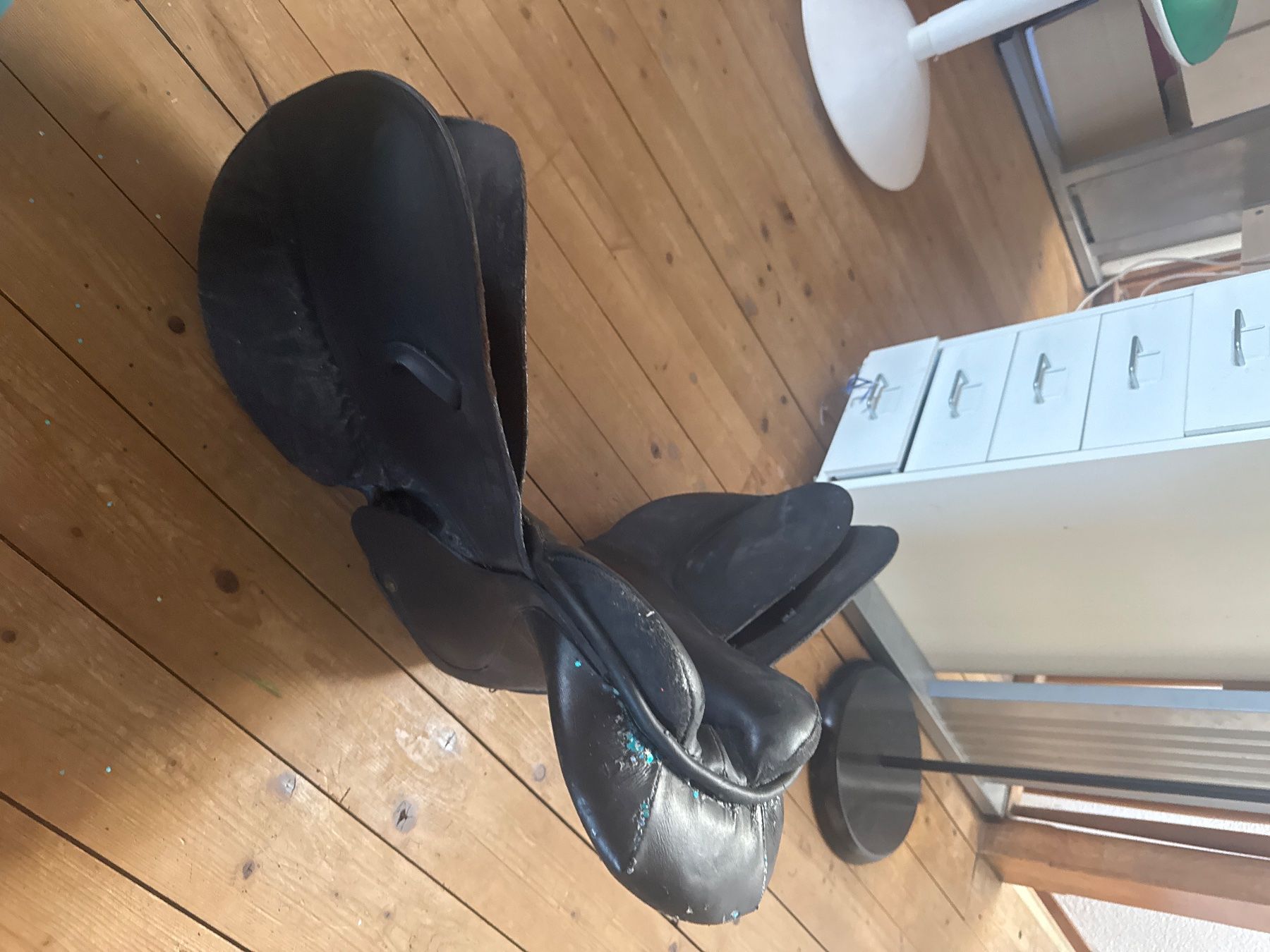 Selle & Accessori: Sattel dressur – Difettoso da Wetzikon ZH venduto da Muelda99