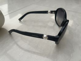 Chanel Sonnenbrille, Schwarz mit Perlen