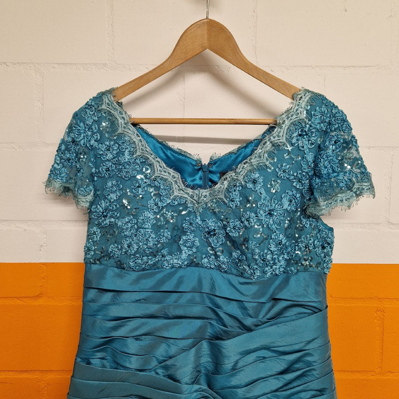 Kleider: Wunderschönes, blaues Kleid von Weise, Gr.42 – Gebraucht aus Bern von latrouvaillebern 2