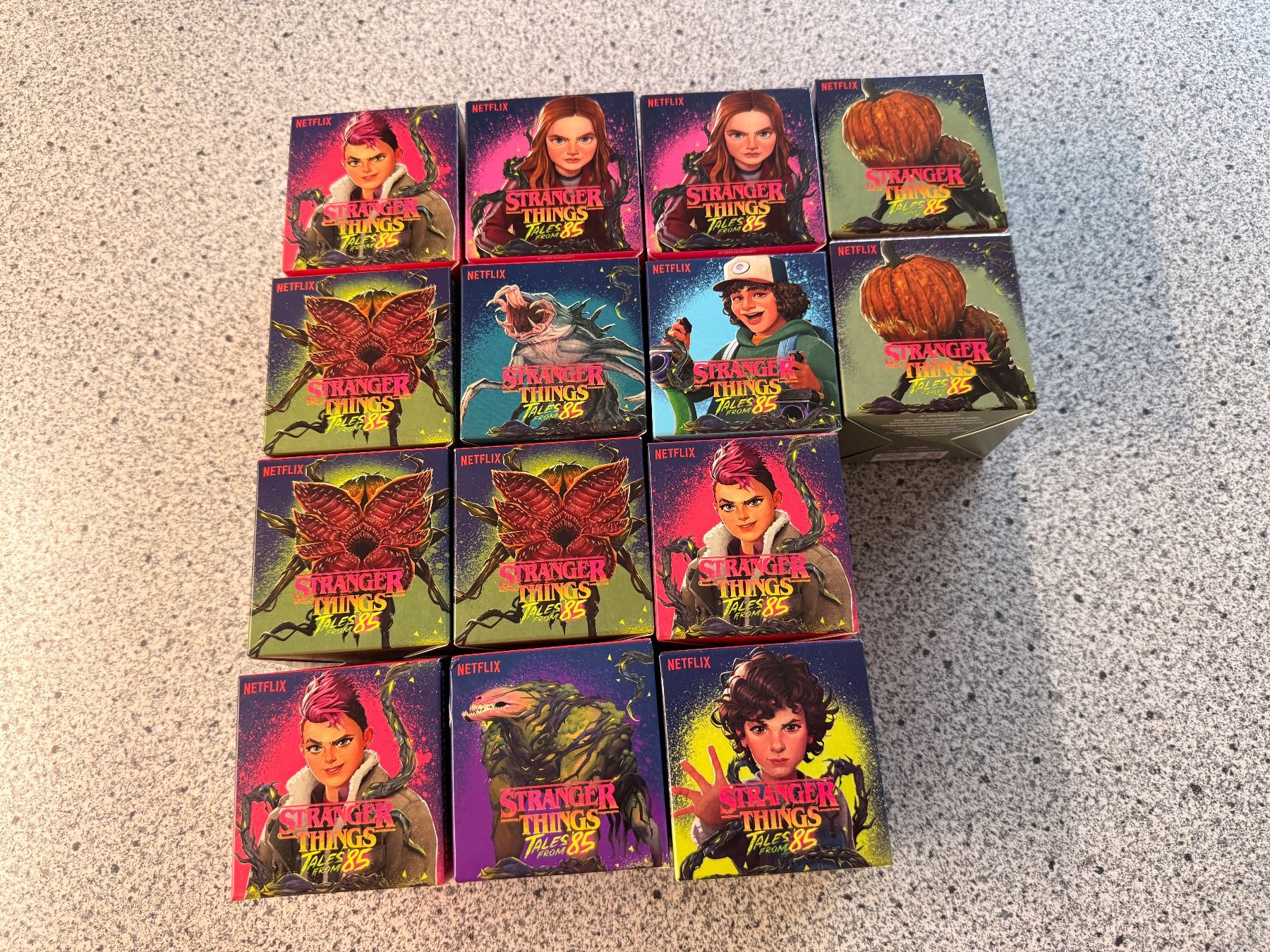 Mc Donald's Statuette: McDonald’s Stranger Things Tales from 85 – Nuovo e nell'imballaggio originale da bern venduto da Wankdorf_Retro