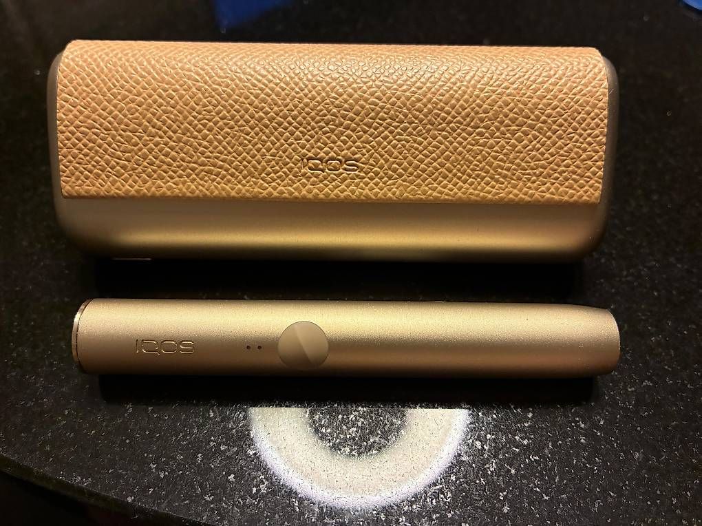 Altri Prodotti per fumatori: Cigarette électronique IQOS ILUMA – Usato da aire-la-ville venduto da guguflex1288