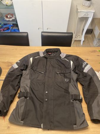 Motorradjacke Grösse 50schwarz grau guter Zustand