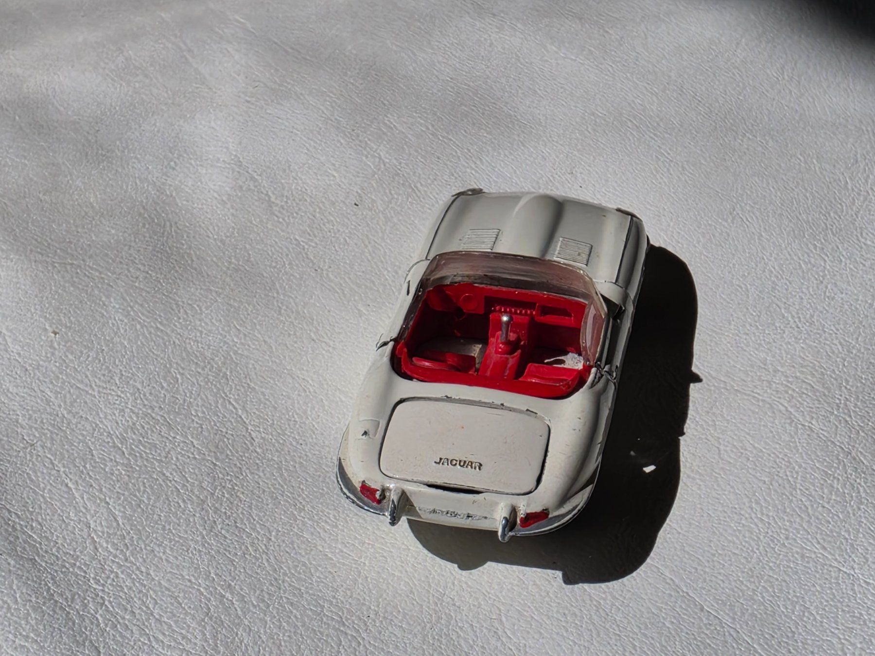 Tekno Voitures modèles: Tekno Denmark Jaguar "E" Type Modellauto Spielzeugauto – D'occasion à Fischbach-Göslikon par PitBullDoll 7