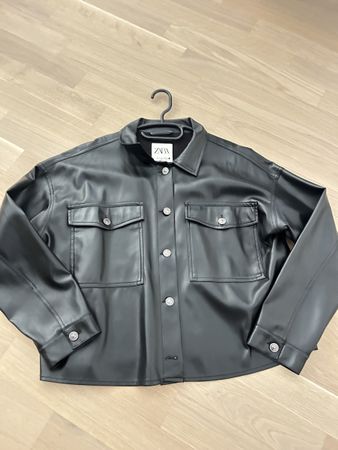 Zara kunstleder Blouson, schwarz, Gr. M - Top Zustand!