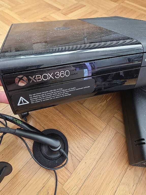 Konsolen: Xbox360 Konsole und Spiele  – Gebraucht aus Aarau von moi_plc9