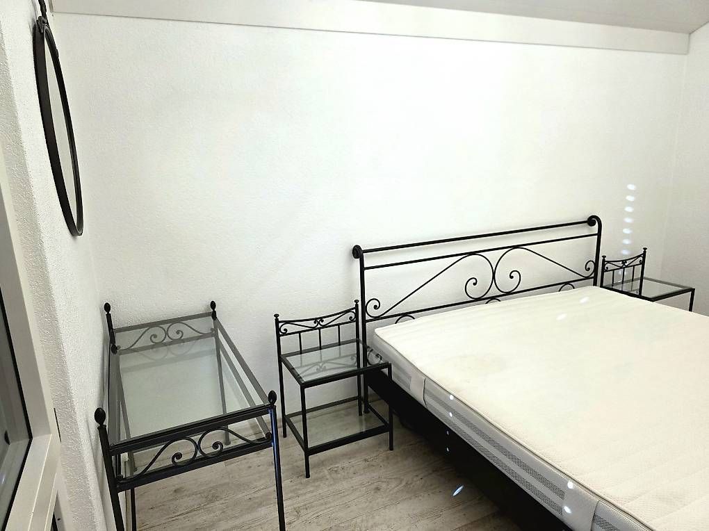 Betten: Metallbett  – Gebraucht aus Soyhieres von chatons 2
