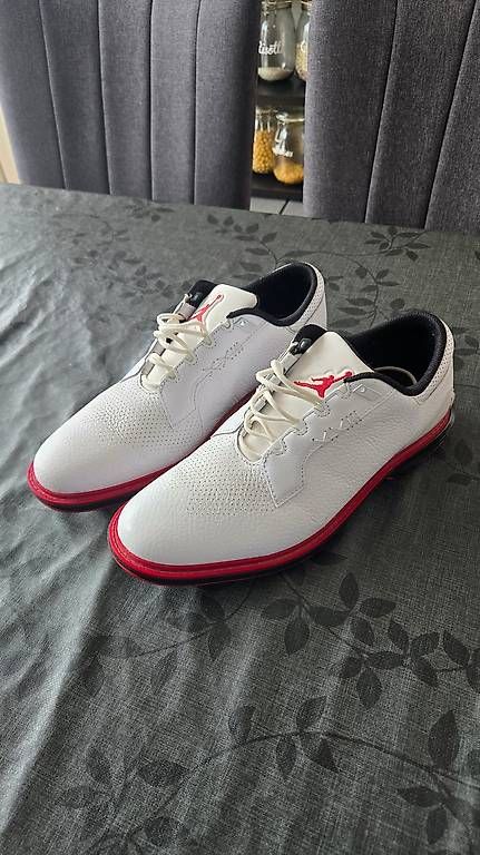 Scarpe da uomo: Chaussures de golf Air Jordan ADG 5 – Usato da Lucens venduto da mcflight01