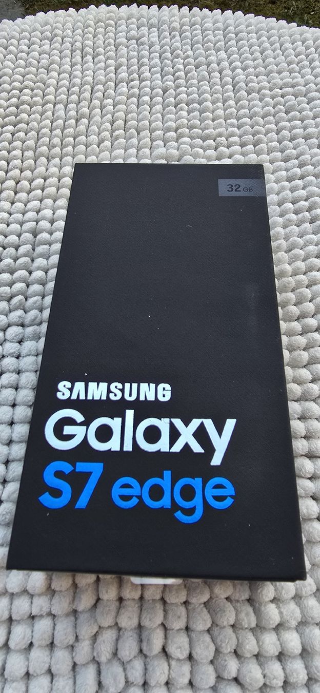 Samsung Telefoni cellulari / Smartphones: Neues ungebrauchtes Samsung Galaxy S7 edge – Nuovo e nell'imballaggio originale da Lachen SZ venduto da Conway