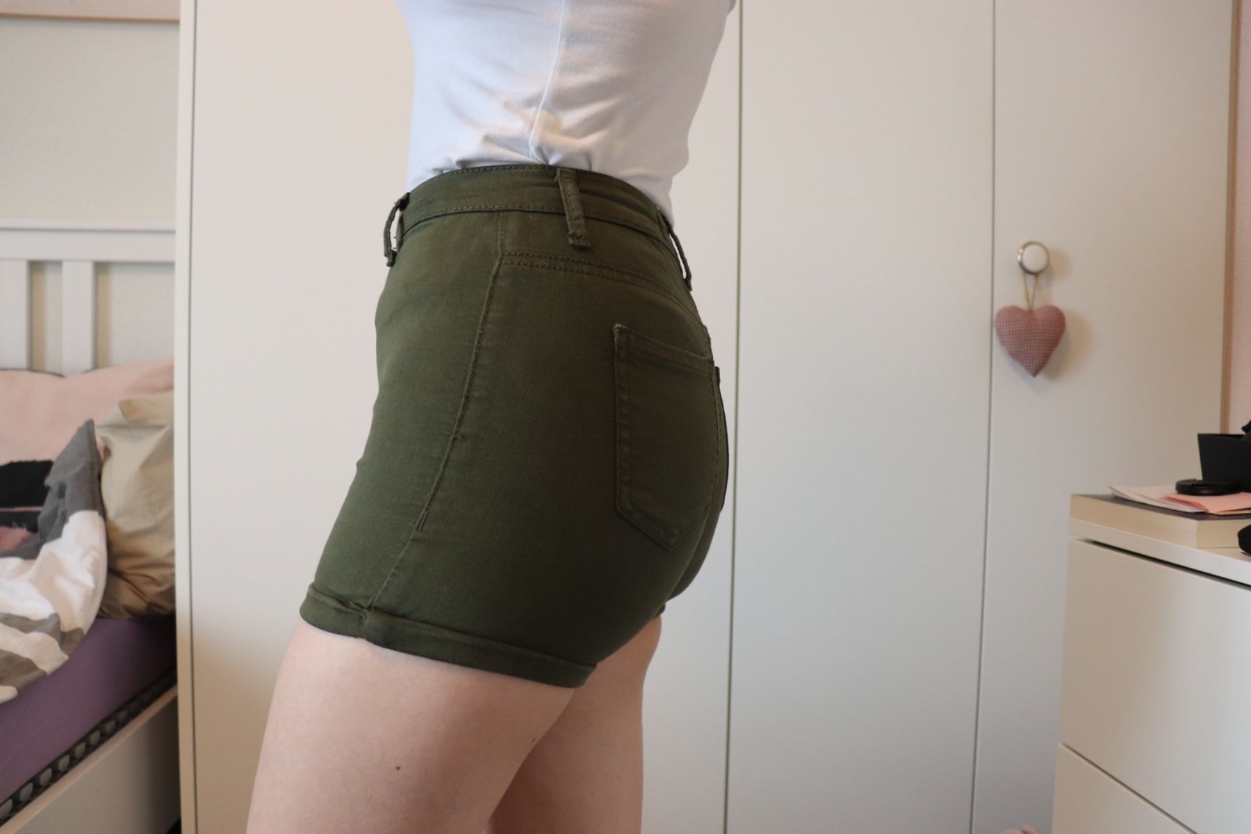 Tally Weijl Pantaloni: Short kaki Tally Weijl – Usato da Mathod venduto da Alice977 1