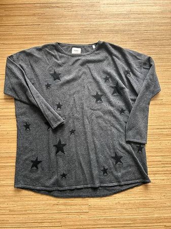 Globus Pullover aus Wolle und Kaschmir mit Sternen