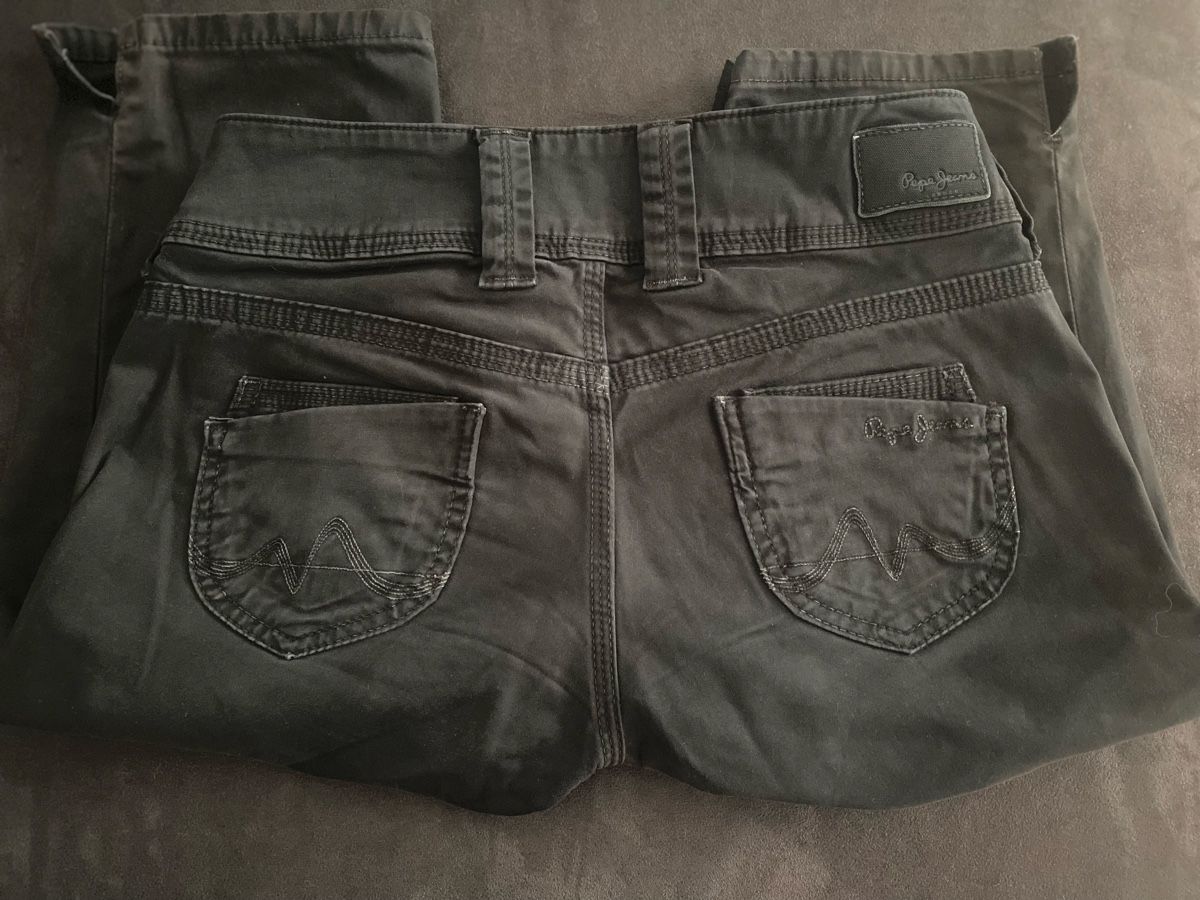 Pepe Jeans Jeans: Pepe Jeans Capri Hose Gr.26 – Gebraucht aus Berg SG von Silversurfer 4