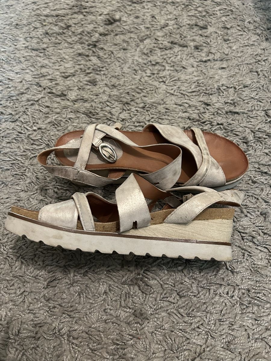 Mjus Chaussures femmes: Mjus Sandale Gr. 40 – D'occasion à Arnegg par LadinaR94 1