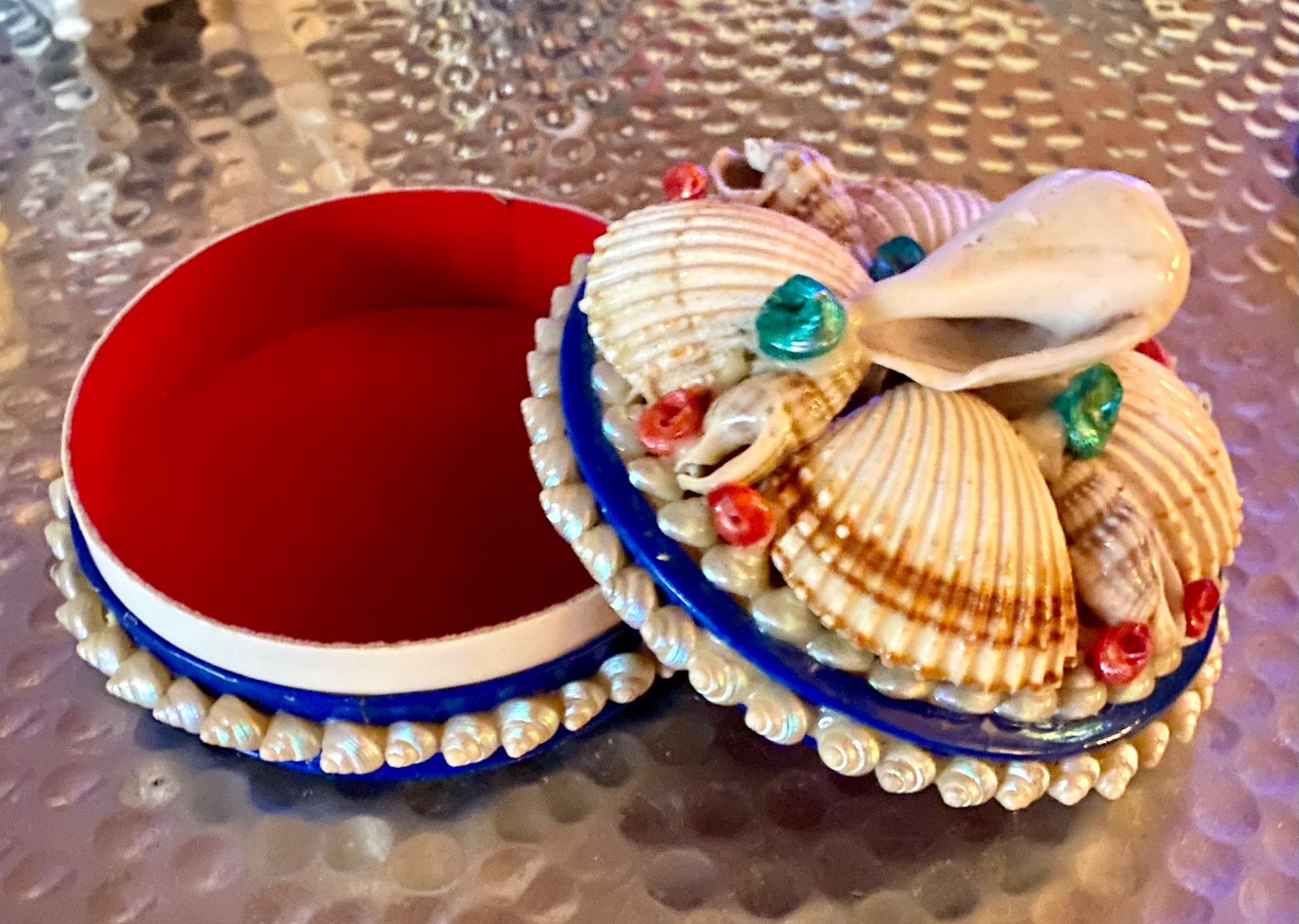Alle Dekorationen: Boîte à bijoux artiSanale africaine – Gebraucht aus Estavayer Le Lac von sico1260 1