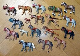 Grand lot Playmobil : manège, chevaux, personnages,...
