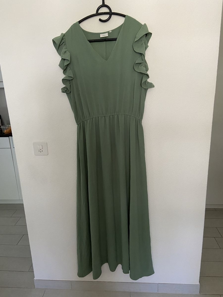 Only Vestiti: Robe longue verte – Nuovo (secondo la descrizione) da Berlens venduto da aye_lf66