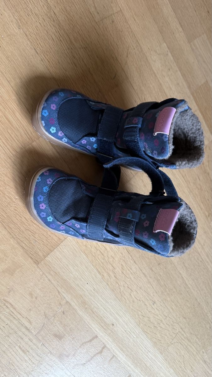 Froddo Scarpe per ragazzi: Froddo Winterstiefel Barfusschuh 34 – Usato da Zürich venduto da Sommerliebende 1