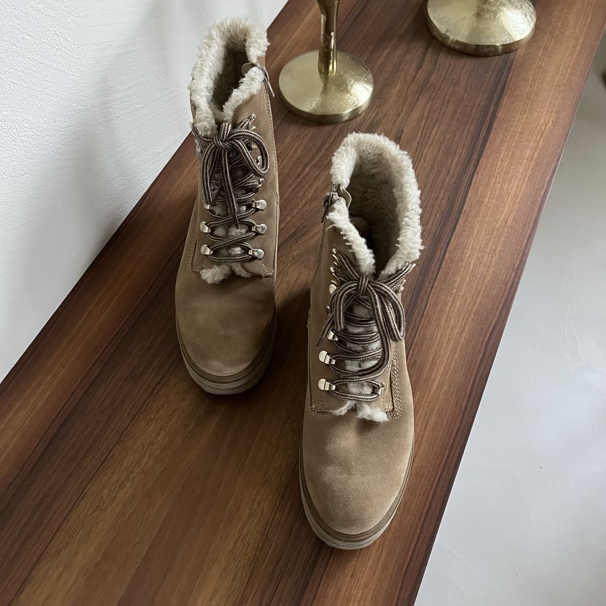 Scarpe da donna: Stiefel Winterschuh Grösse 39 – Usato da Buochs venduto da charlie18 3