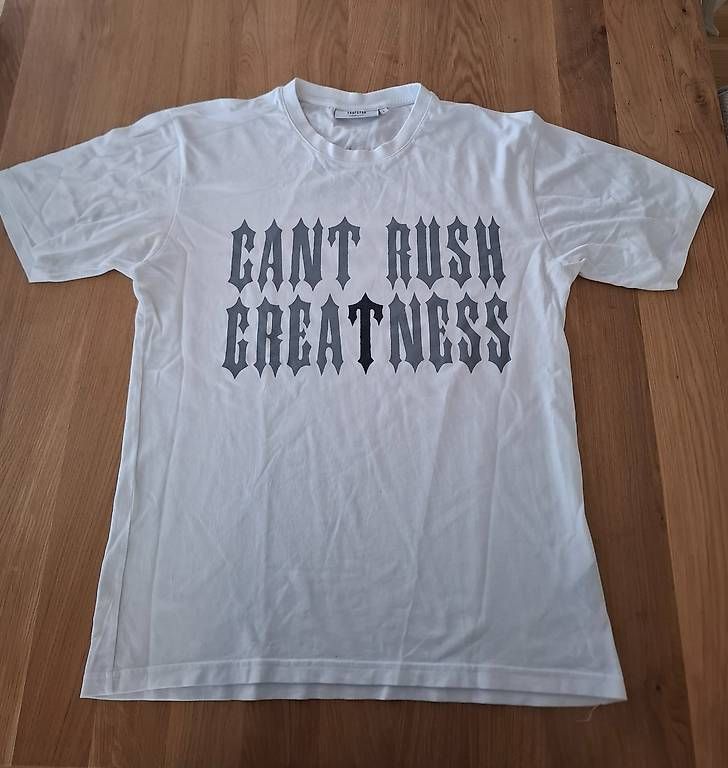 T-shirt: T-Shirt Trapstar x Central Cee – Usato da Niederuzwil venduto da Liberatopixel