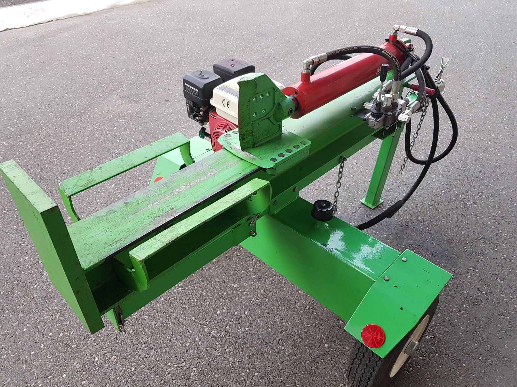 Alle Maschinen: Holzspalter mit Benzinmotor – Gebraucht aus Lengnau AG von TDCB 3