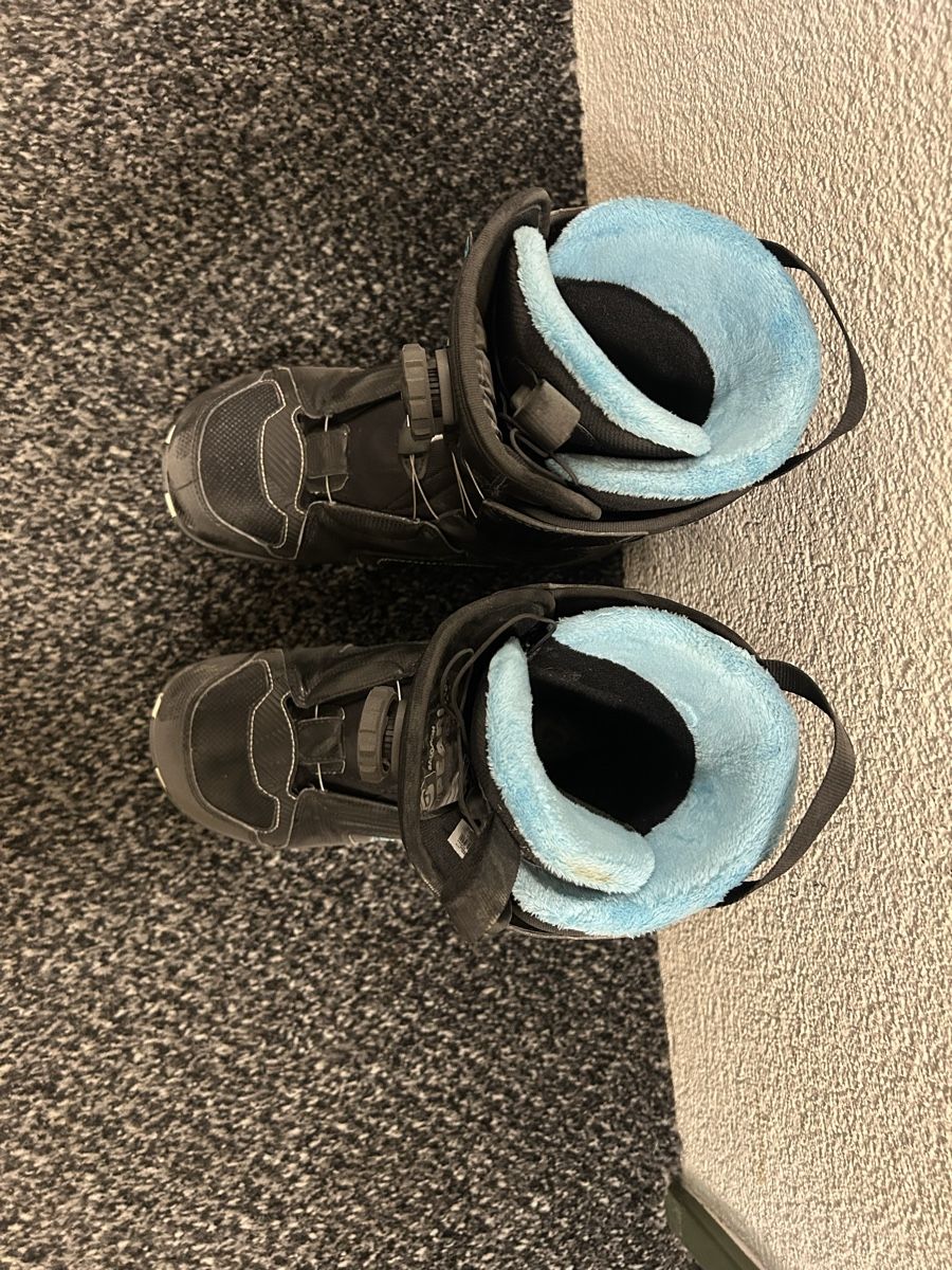 Board: Wenig gebrauchtes Board mit tollen Schuhen – Usato da Köniz venduto da Mic_vbg5 4