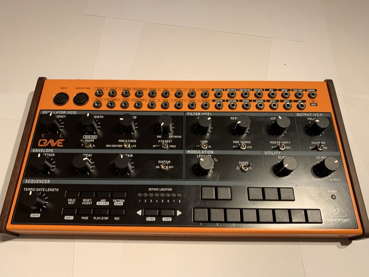 Behringer Strumenti musicali: Behringer Crave mit Decksaver – Usato da Luchsingen venduto da DragonOfFire 3