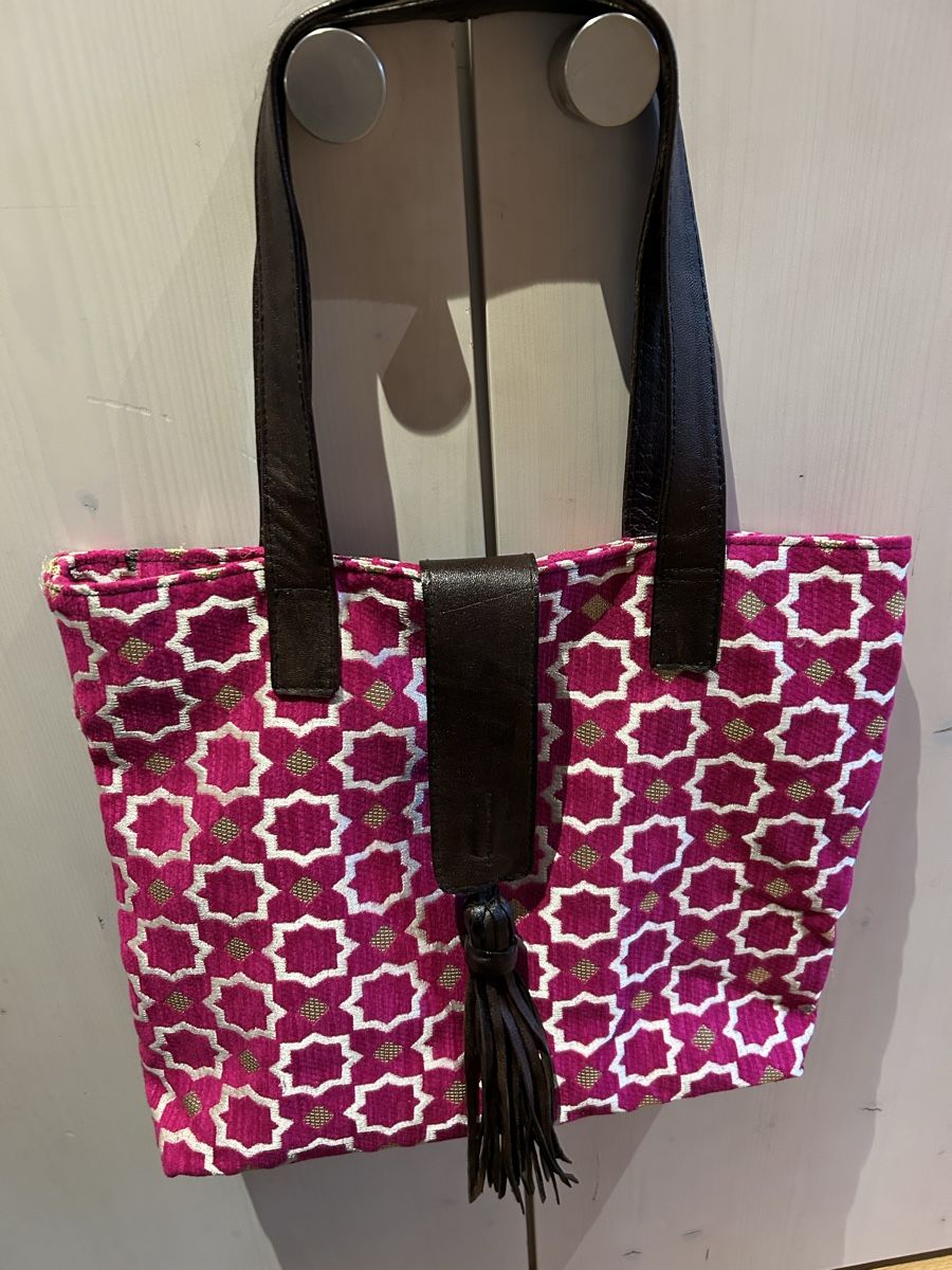 Taschen für Damen: Super schöner Shopper – Neu (gemäss Beschreibung) aus Hofstetten SO von Treasurefinds