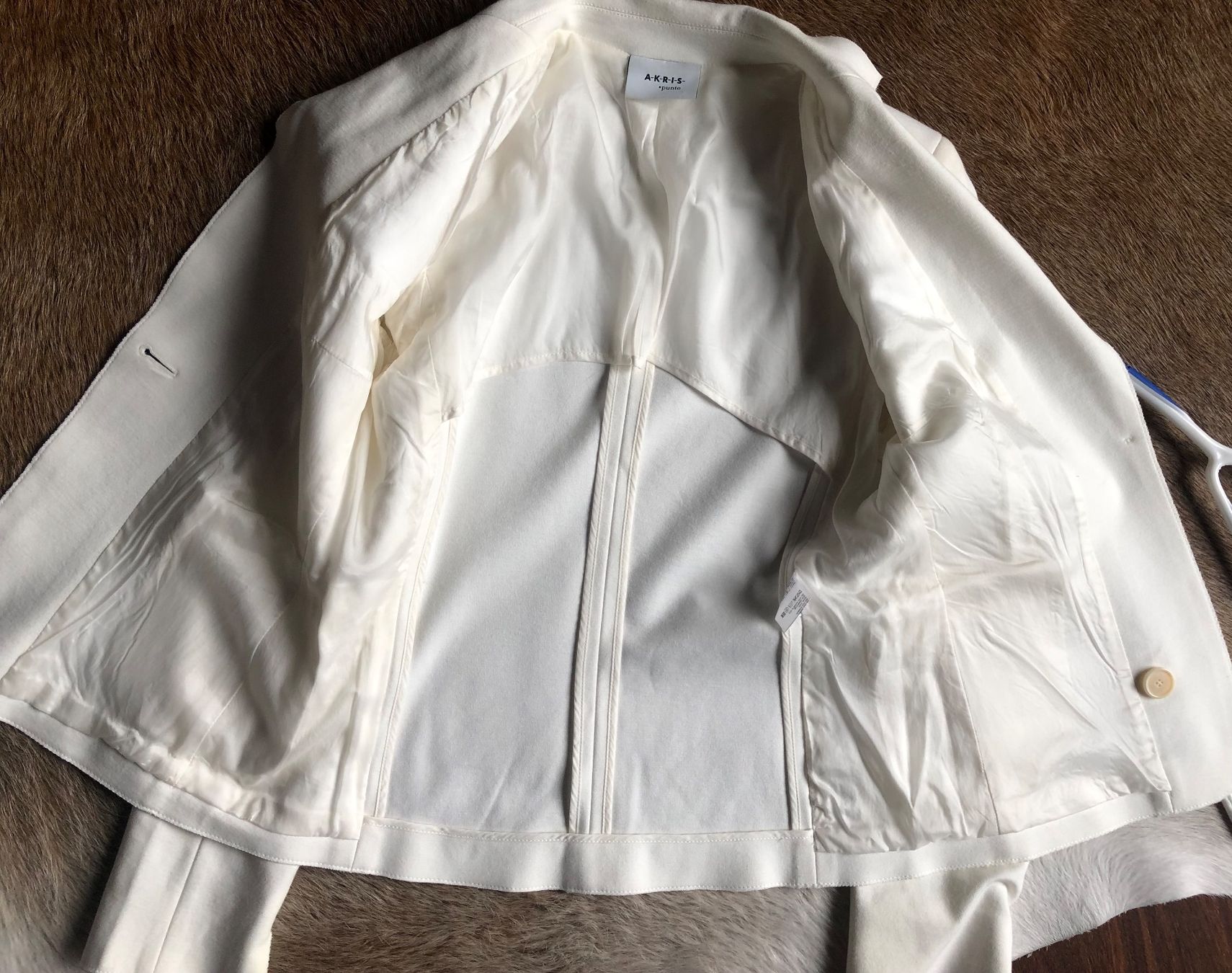 Akris Giacche: Akris Punto Blazer D36 crème weiss – Nuovo (secondo la descrizione) da Romanshorn venduto da sus_6k72 5