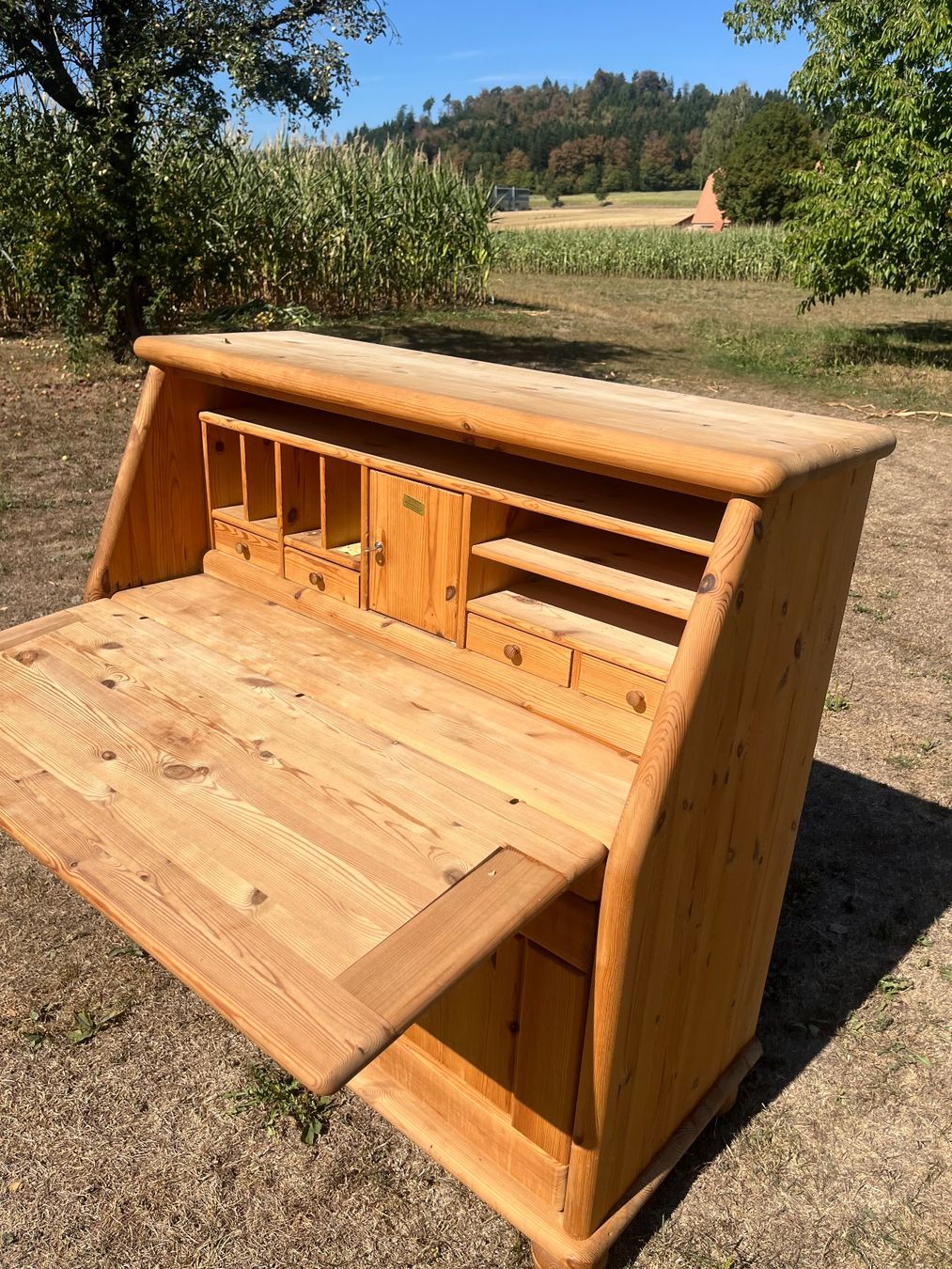 Schreibtische: Sekretär Massiv Holz – Gebraucht aus Allmendingen b. BE von juair 2
