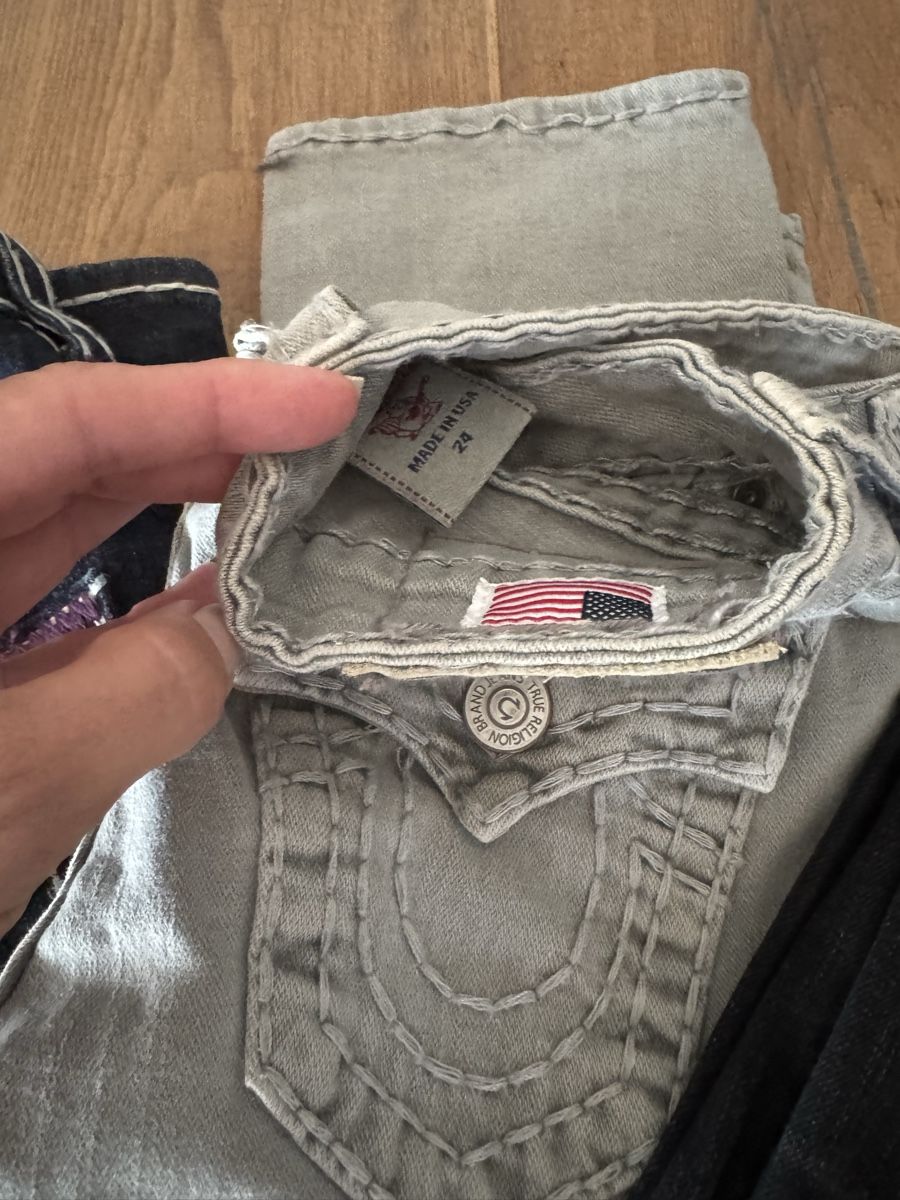 True Religion Jeans: True Religion Jeans 4 Stück Grösse 24 – Usato da Wünnewil venduto da Grinch... 3