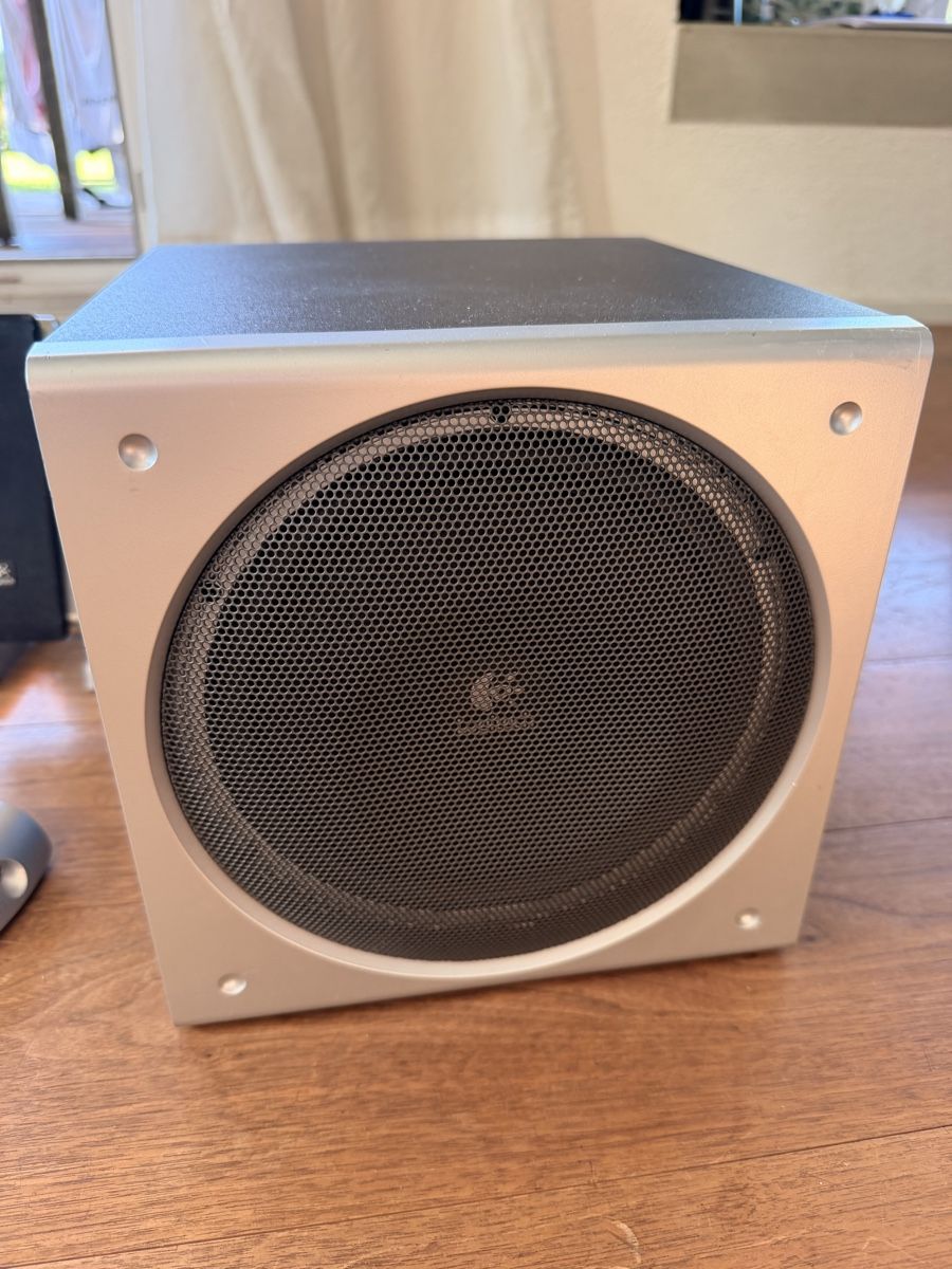 Logitech Lautsprecher: Logitech Z3 2.1 Lautsprechersystem mit Subwoofer – Gebraucht aus Richterswil von Denhaltnoed 1