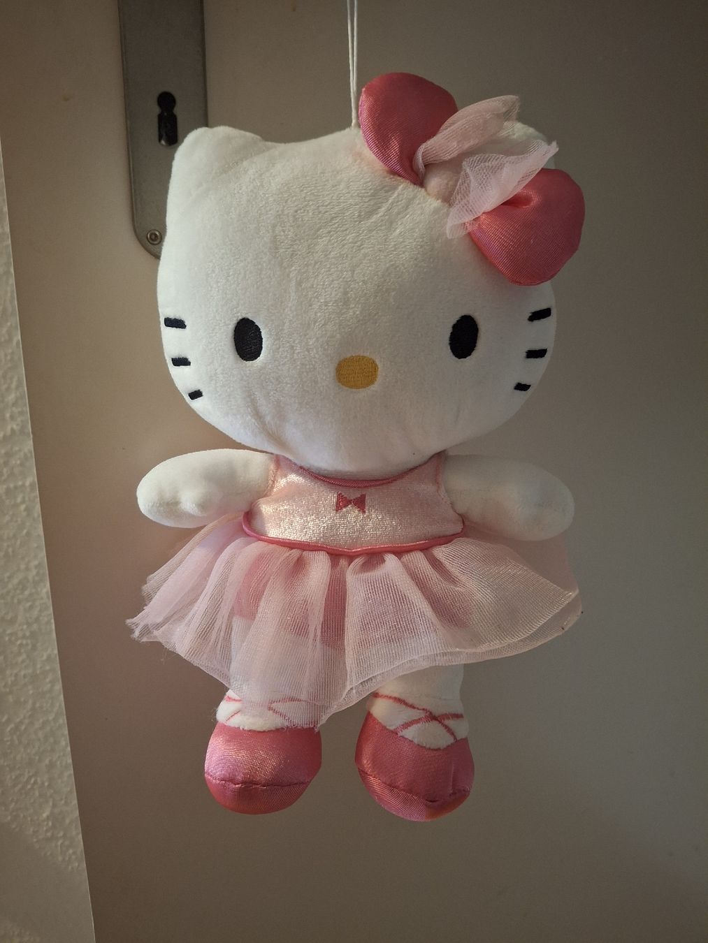 Hello Kitty Statuette: Hello Kitty Stofftier Ballerina Rosa – Usato da Basel venduto da Emanueledd00