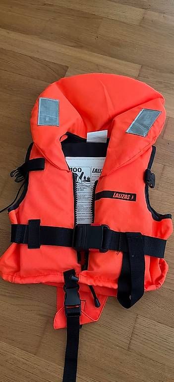 Giubbotti di salvataggio: Schwimmweste Kind 15-20kg – Usato da Kilchberg ZH venduto da ana_k6cn