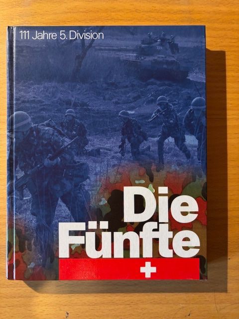 Libri: Buch: 111 Jahre 5. Division – Usato da Seon venduto da retep012