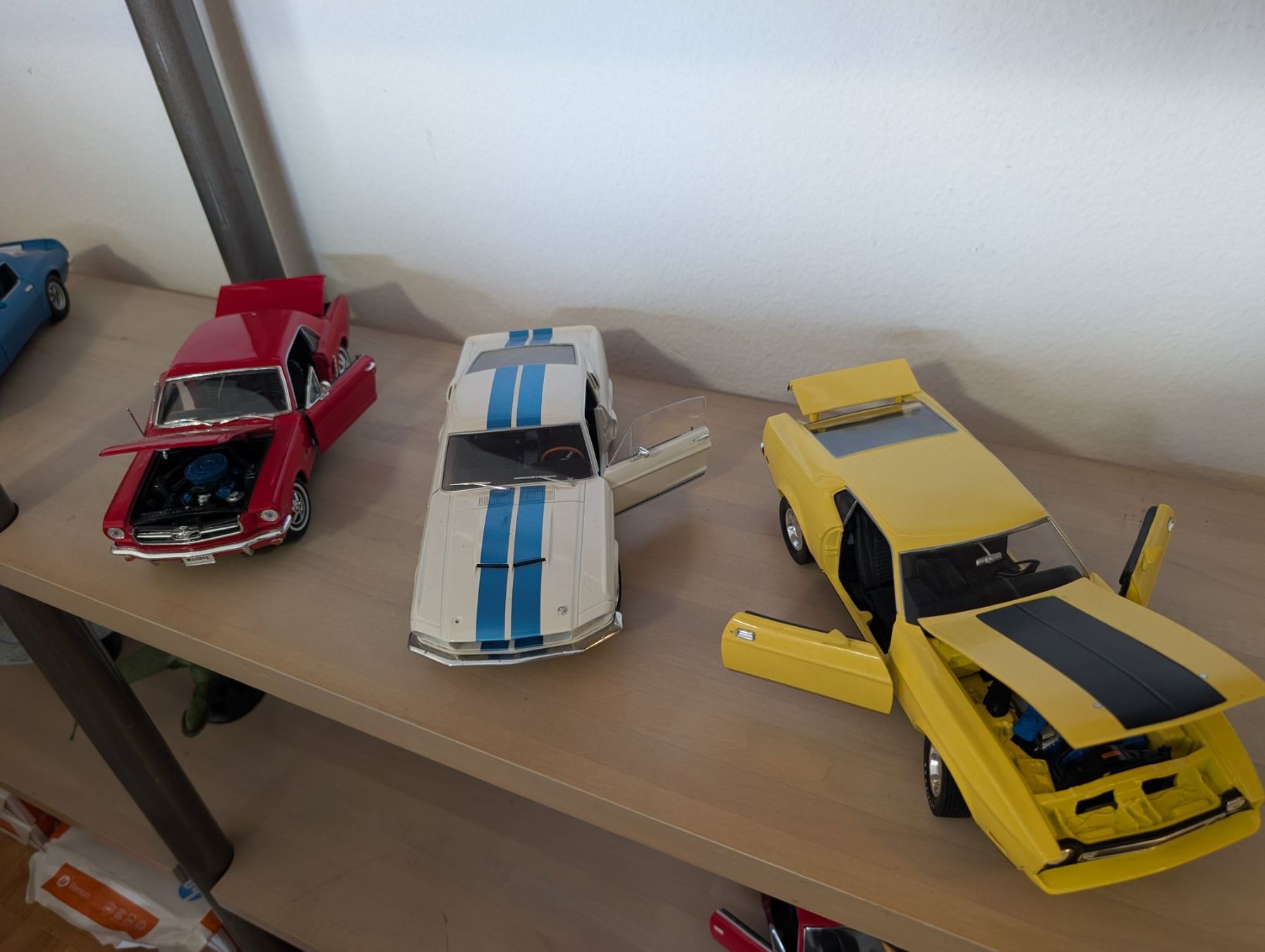 Greenlight Modellini d'auto: 3x Ford Mustang 1:18 greenlight/solido/welly – Usato da Roggwil BE venduto da MA-4900 1