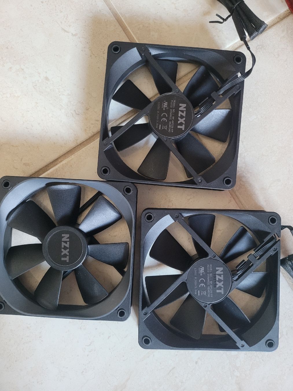 NZXT Custodie: ap120-fp – Usato da Flanthey venduto da mic_pf86