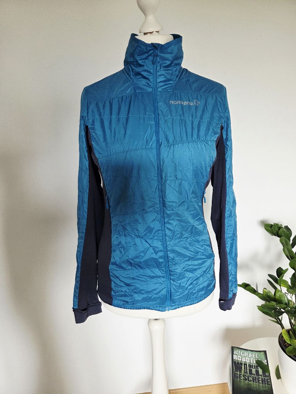 Norrøna Jacken: Norrona Jacke Gr.M neuwertig – Neu (gemäss Beschreibung) aus Stansstad von Urs-_6362