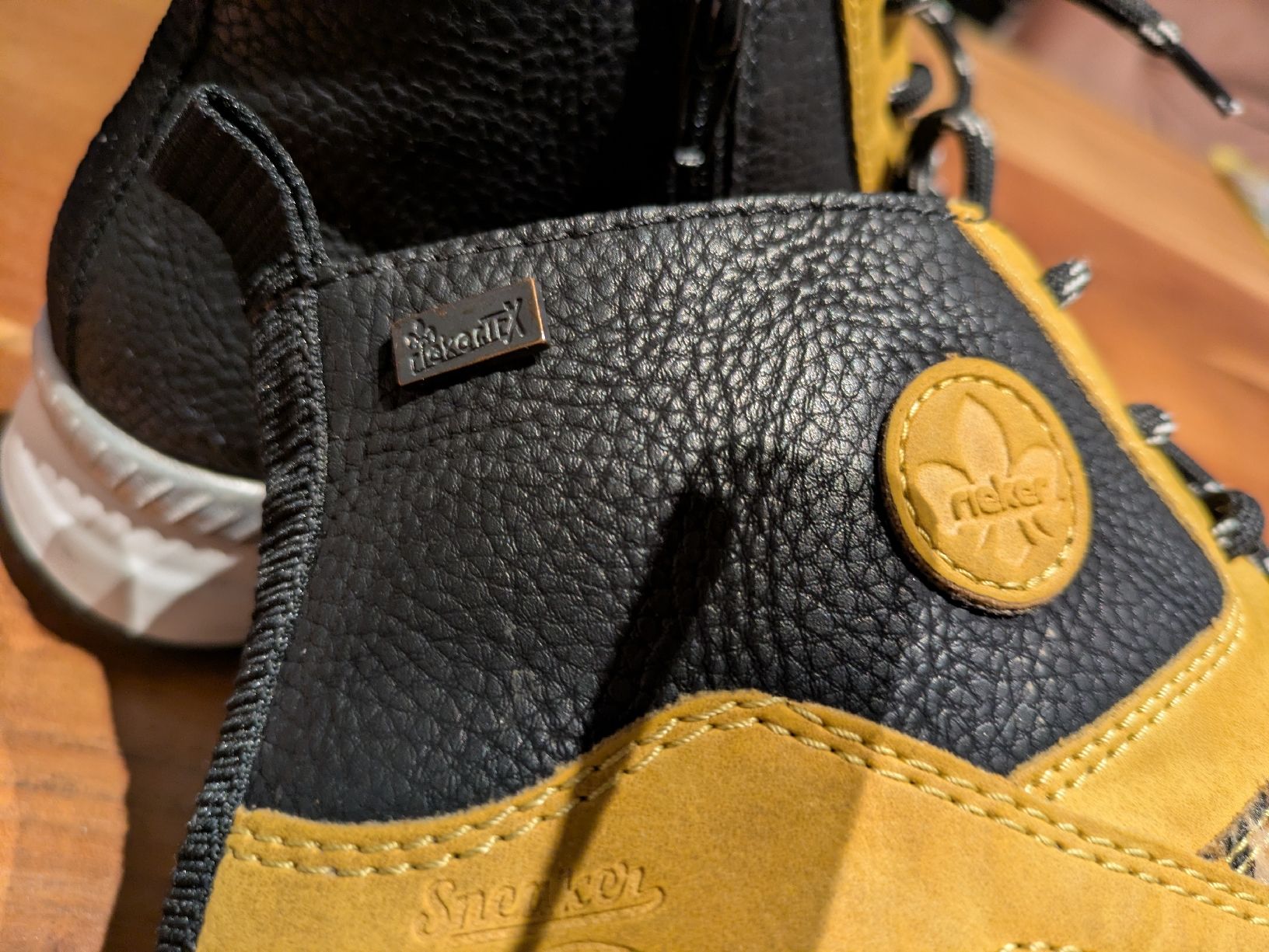 Rieker Scarpe da donna: Cooler Sneaker by Rieker, Gr. 39 – Nuovo (secondo la descrizione) da Sursee venduto da Aniri 6