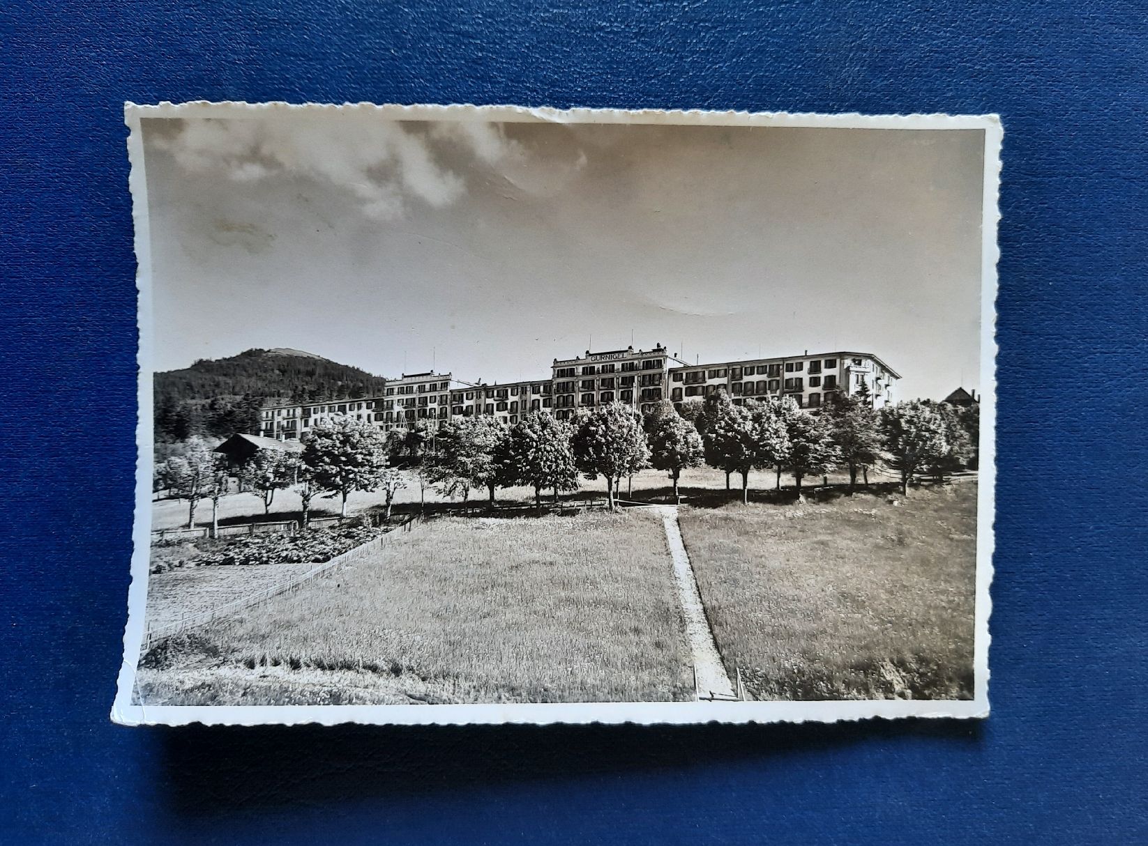 Cartoline postali: Ansichtskarte Grand Hotel mit Gurnigel, gest. Feldpost – Usato da Marly venduto da neu-adlerauge65